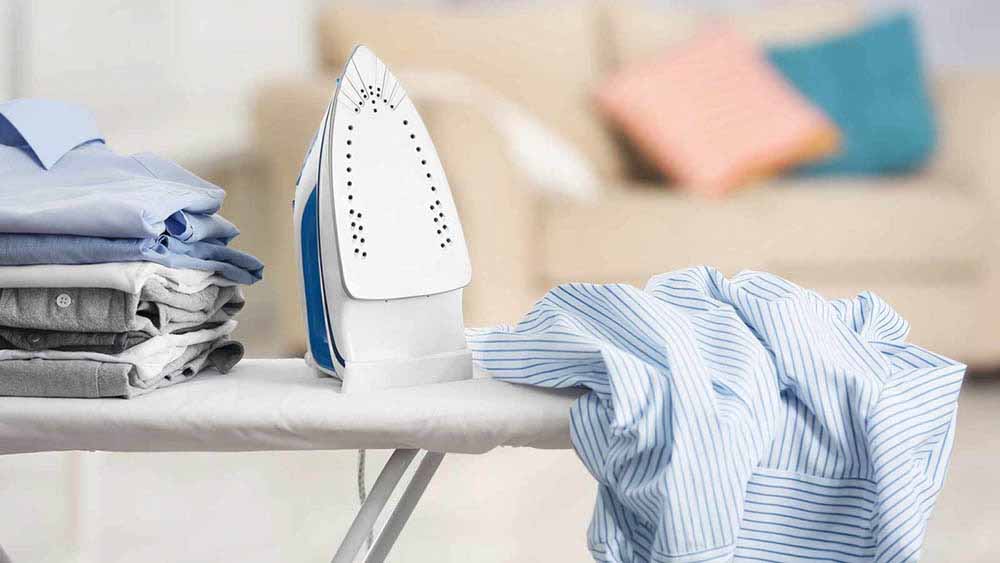 How to Flatten Clothes Without an Iron